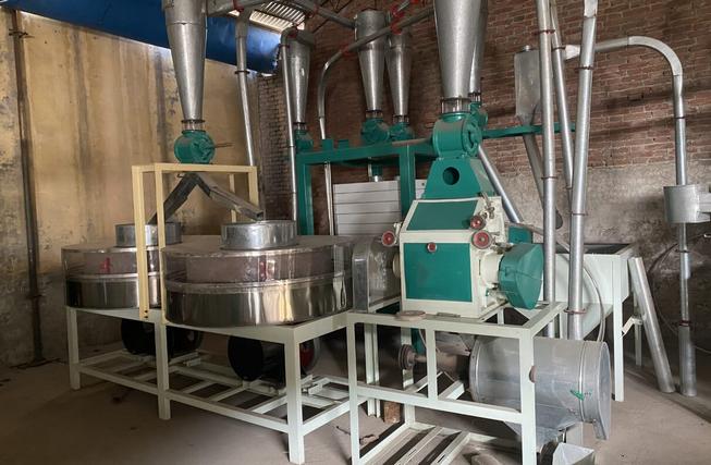 传统石磨面粉加工机组 传统石磨面粉加工机组